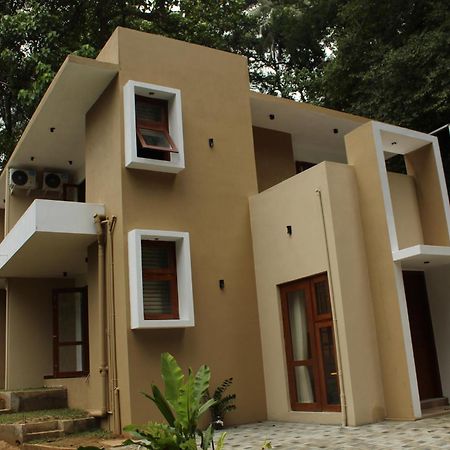 Kandy Lotus Chalet Bagian luar foto