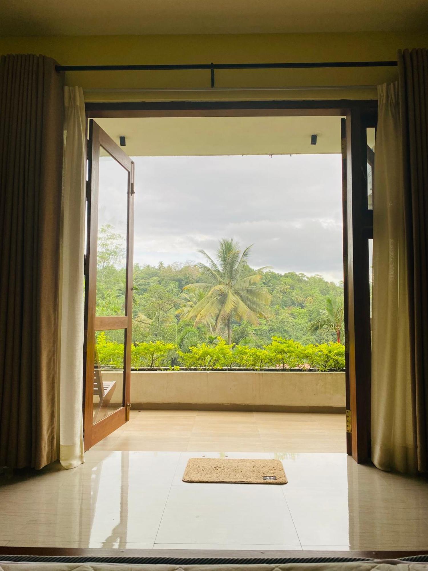 Kandy Lotus Chalet Bagian luar foto